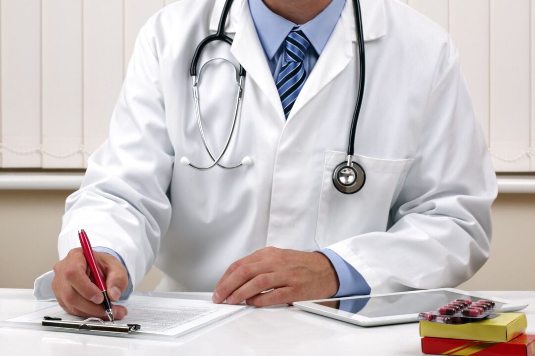 il medico prescrive un trattamento per i vermi